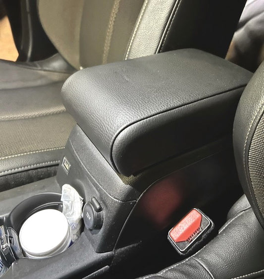 Armrest for DS3