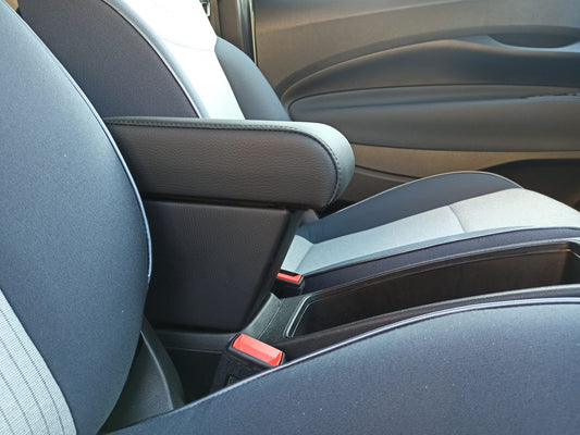 PREMIUM armrest for Fiat 500 HYBRID (from 2026)